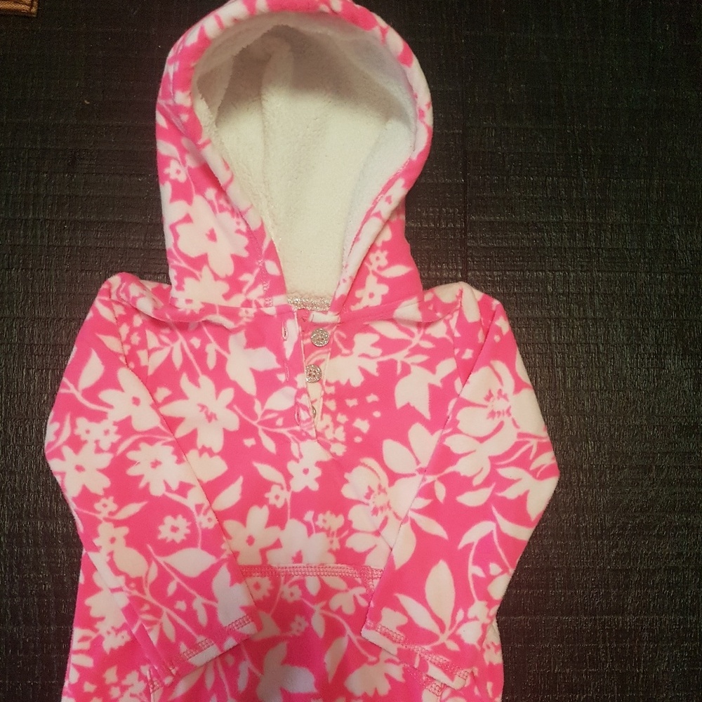 Pull over hoodie